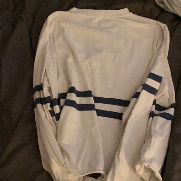 Brandy Melville Long Sleeve - Picture 3 of 3